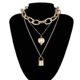 choker necklace